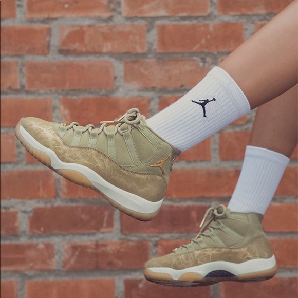 Nike Air Jordan Retro 11 Sneakers Shoes New - Picture 9 of 9